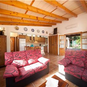 2- Bedroom Villa with Pool near Pollensa, Mallorca, Sleeps 4
